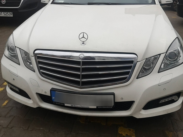 Mercedes e 1.8 CGI - Bezpośredni wtrysk gazu 