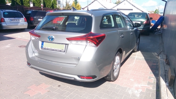 Toyota Auris Hybrid