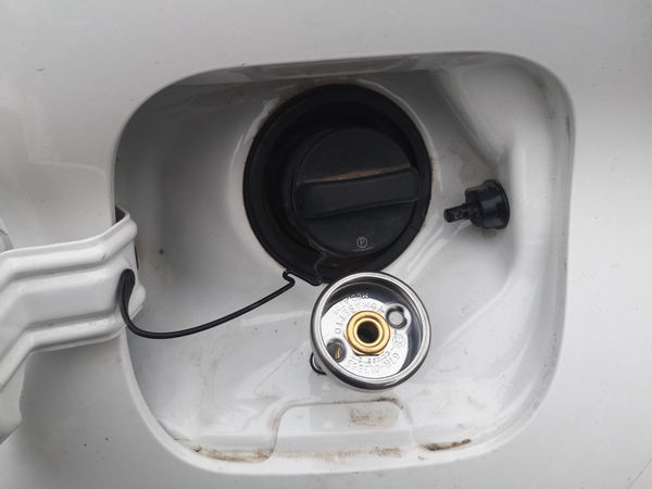 Toyota C-HR 2018r hybryd na gaz